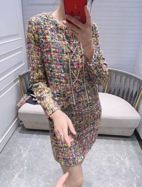 casual dresses autumn luxury 2021 women high qualtiy colorful plaid long sleeve tweed dress for female tclai 5.27, Black;gray
casual dresses autumn luxury 2021 women high qualtiy colorful plaid long sleeve tweed dress for female tclai 5.27, Black;gray