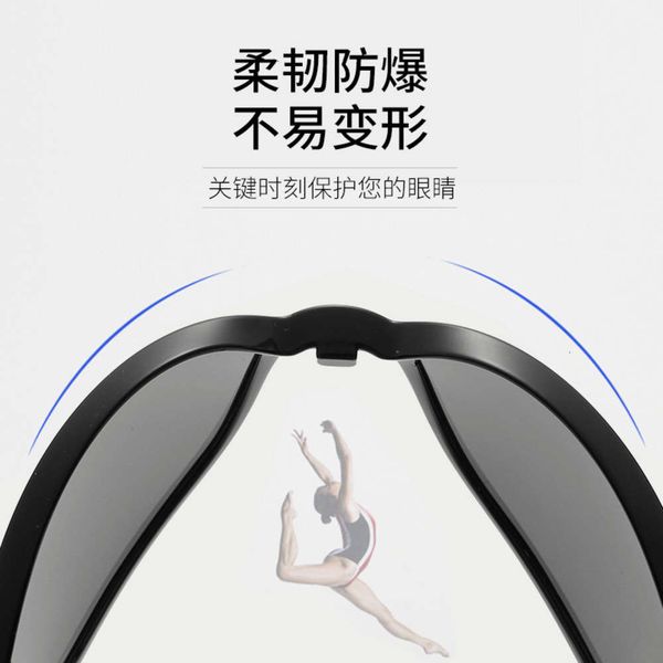 for magnetic of new suction sleeve type glasses myopia with two in one magnet absorbing polarized sunglasses for men's driving sunglass, White;black
for magnetic of new suction sleeve type glasses myopia with two in one magnet absorbing polarized sunglasses for men's driving sunglass, White;black