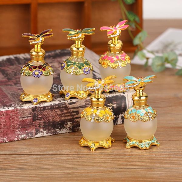 dubai gold color dragonfly perfume bottle empty glass refillable essential oil attar container home wedding decoration gift
dubai gold color dragonfly perfume bottle empty glass refillable essential oil attar container home wedding decoration gift