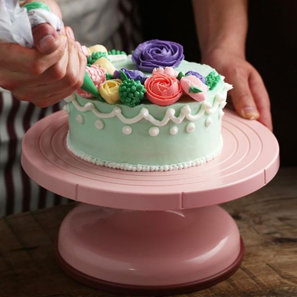 plastic cake rotating table diy cake high turntable non-slip round stand decorating rotary table kitchen baking tools
plastic cake rotating table diy cake high turntable non-slip round stand decorating rotary table kitchen baking tools