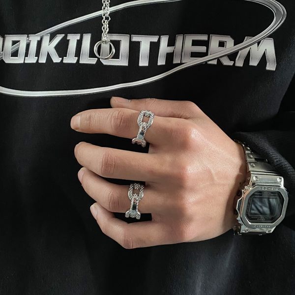 rhombus chain stitching ring exaggerated metal irregular cold wind niche fashion trend jewelry accessories, Silver
rhombus chain stitching ring exaggerated metal irregular cold wind niche fashion trend jewelry accessories, Silver