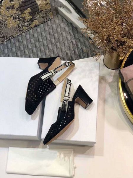 new dress shoes for summer 2021, luxury designer heels, stylish women's single shoes with logo and box, Black
new dress shoes for summer 2021, luxury designer heels, stylish women's single shoes with logo and box, Black