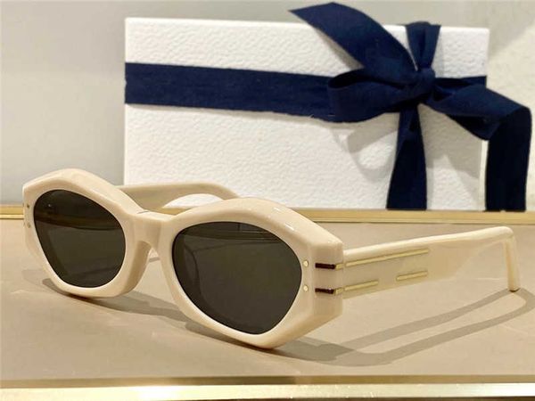 summer sunglasses for men and women style anti-ultraviolet retro b1u plate full frame fashion eyeglasses random box, White;black
summer sunglasses for men and women style anti-ultraviolet retro b1u plate full frame fashion eyeglasses random box, White;black