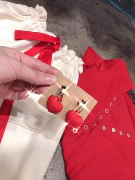 hbp fashion 2021 summer new japanese and korean cute versatile simple taoxinwang red same sweet niche earrings, Silver
hbp fashion 2021 summer new japanese and korean cute versatile simple taoxinwang red same sweet niche earrings, Silver