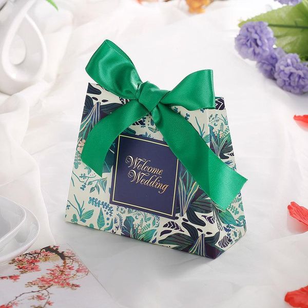 gift wrap 20pcs wedding decorations vintage heart kraft candy box gifts for guests party bags favors packaging with handles
gift wrap 20pcs wedding decorations vintage heart kraft candy box gifts for guests party bags favors packaging with handles