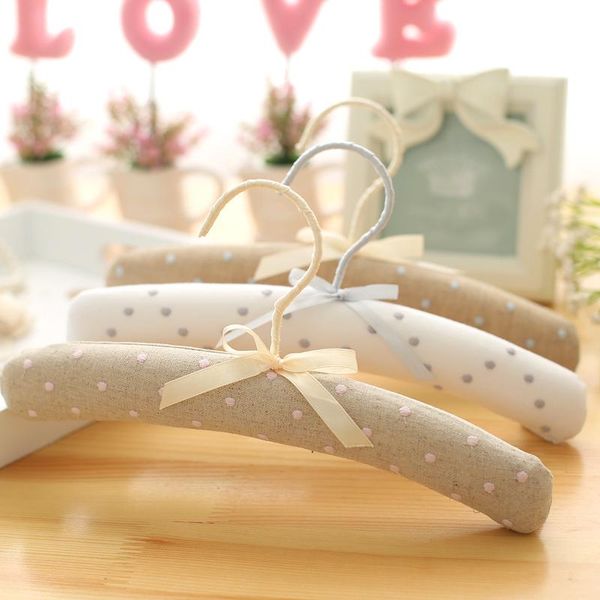 hangers & racks 5pcs/lot 26cm children's cloth hanger sponge baby store household clothes rack
hangers & racks 5pcs/lot 26cm children's cloth hanger sponge baby store household clothes rack