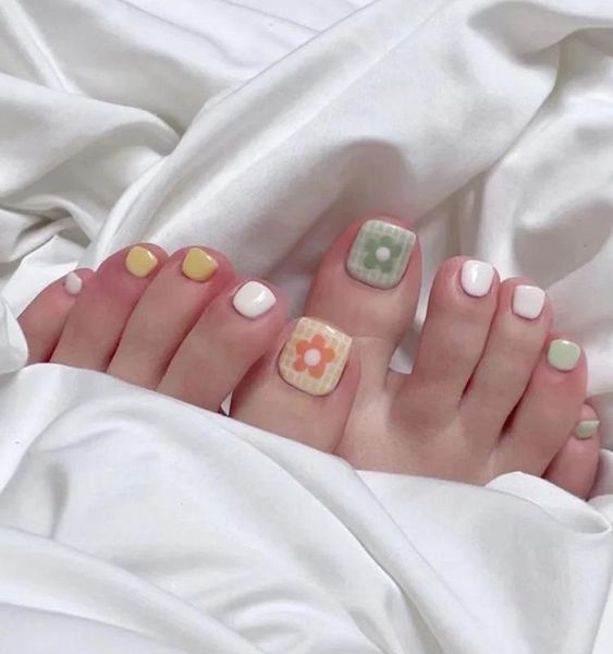 false nails 24pcs small flower toenail patch glue type removable short paragraph fashion manicure fresh fa, Red;gold
false nails 24pcs small flower toenail patch glue type removable short paragraph fashion manicure fresh fa, Red;gold