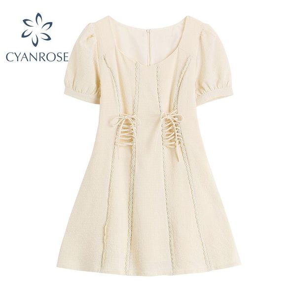 casual dresses 2021 summer retro stitching wood ears cross lacing up dress women's fashion french chic lace puff short sleeve mini vest, Black;gray
casual dresses 2021 summer retro stitching wood ears cross lacing up dress women's fashion french chic lace puff short sleeve mini vest, Black;gray