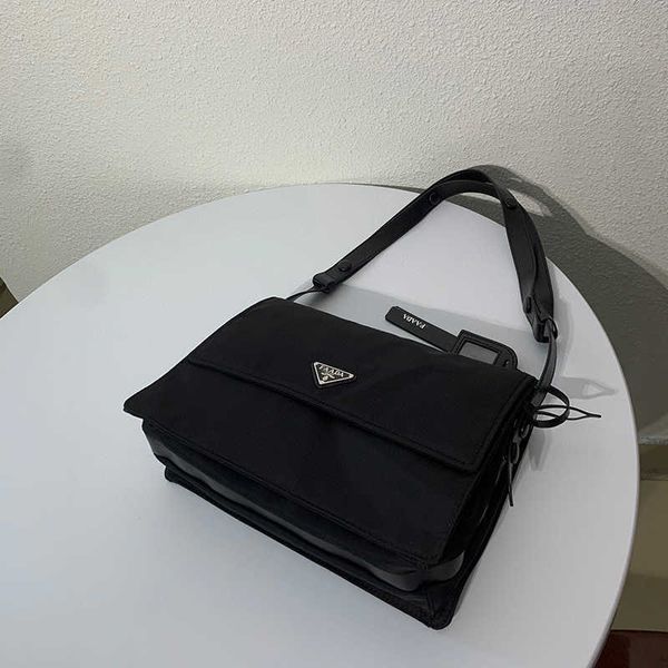p bag nylon postman invites one shoulder cross parachute cloth fashion commuter backpack for men and womenzly
p bag nylon postman invites one shoulder cross parachute cloth fashion commuter backpack for men and womenzly