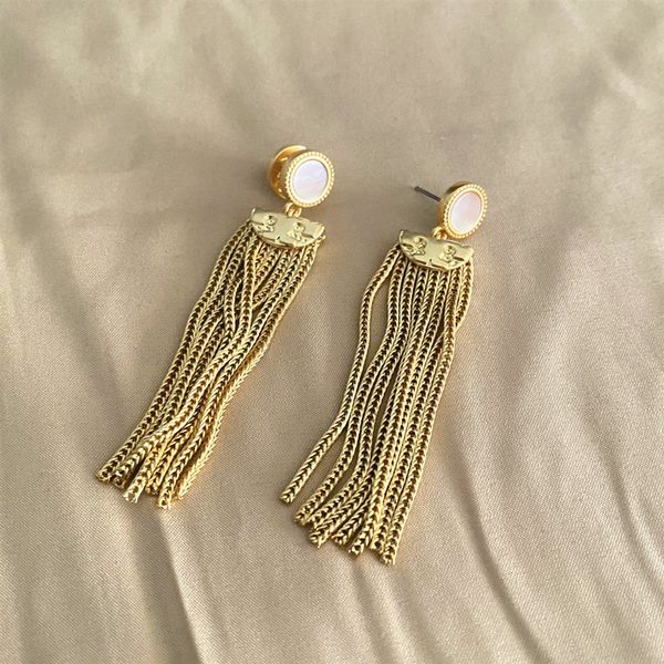 aaa designer jewelry 2021 new fashion long chain tassel pearl mother shell inlaid light niche earrings, Golden
aaa designer jewelry 2021 new fashion long chain tassel pearl mother shell inlaid light niche earrings, Golden