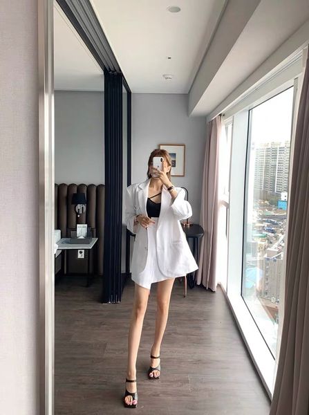 women's suits & blazers loose lapel buttons the jacket summer solid female color blazer set fashion uniform business suits, White;black
women's suits & blazers loose lapel buttons the jacket summer solid female color blazer set fashion uniform business suits, White;black