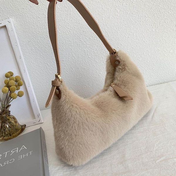 evening bags style plush ladies shoulder bag 2021 winter faux fur mini underarm luxury designer handbag fluffy solid color
evening bags style plush ladies shoulder bag 2021 winter faux fur mini underarm luxury designer handbag fluffy solid color