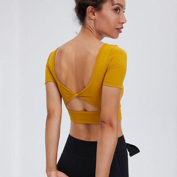 yoga outfit women t-shirt beauty back nude stretch sports 2021 european american short-sleeved with chest pad workout clothes
yoga outfit women t-shirt beauty back nude stretch sports 2021 european american short-sleeved with chest pad workout clothes