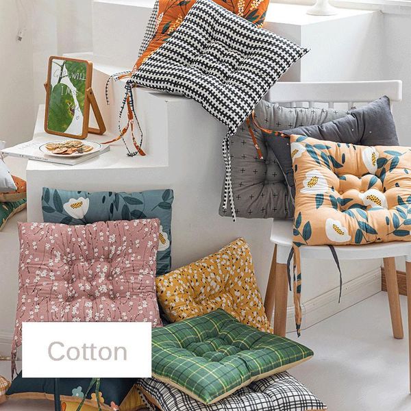 cushion/decorative pillow fashion floral pattern thickened cushion fruit seat office computer chair soft can be tied stool mat
cushion/decorative pillow fashion floral pattern thickened cushion fruit seat office computer chair soft can be tied stool mat