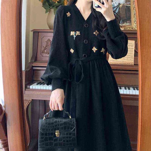 casual dresses large fat mm belly covering v-neck floral knit stitching waist closing thin dr's autumn and winter bottomed long skirt, Black;gray
casual dresses large fat mm belly covering v-neck floral knit stitching waist closing thin dr's autumn and winter bottomed long skirt, Black;gray