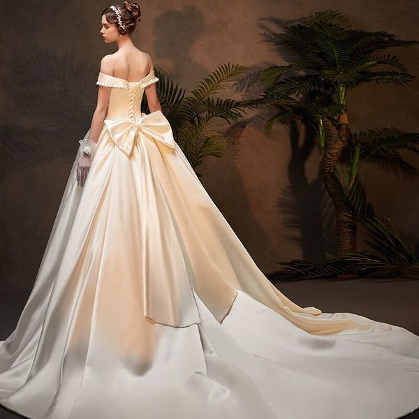 2021 new elegant a-line off the shoulder chapel train satin bridal bow on back country wedding bride es vestidos 427w, White
2021 new elegant a-line off the shoulder chapel train satin bridal bow on back country wedding bride es vestidos 427w, White