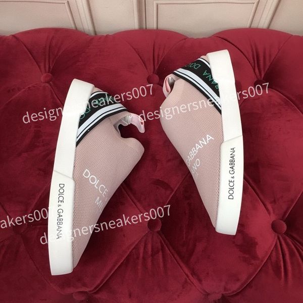 2022 boots wedding platform casual shoes fashion party men womens leather velvet trainers sneakers 35-45, Black
2022 boots wedding platform casual shoes fashion party men womens leather velvet trainers sneakers 35-45, Black