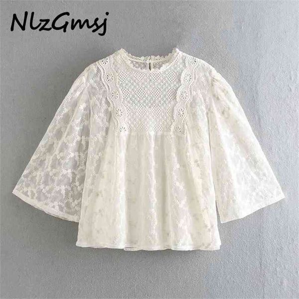 blouse women chic lace embroidery solid color flare sleeve elegant shirt female o neck casual 210628, White
blouse women chic lace embroidery solid color flare sleeve elegant shirt female o neck casual 210628, White