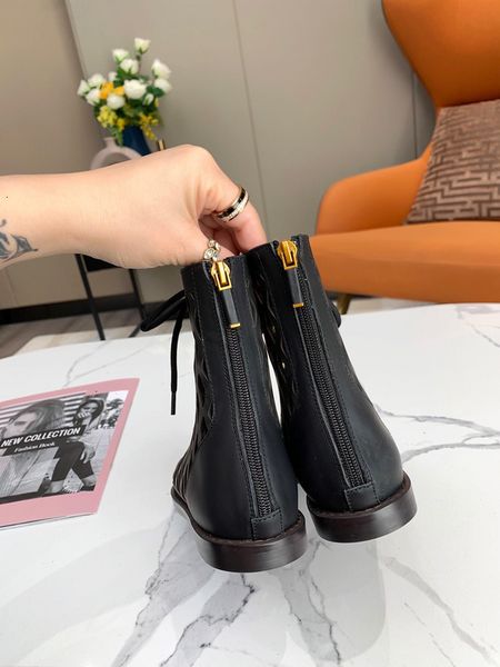 h314 tennis men slippers designer luxury mules women sandals casual handmade slides walking thongs shoes frp5, Black;white
h314 tennis men slippers designer luxury mules women sandals casual handmade slides walking thongs shoes frp5, Black;white