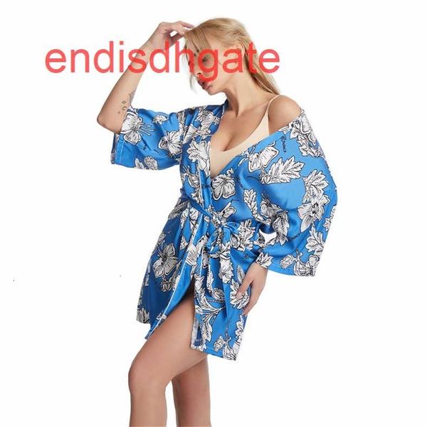 factory9gmzprinting bathrobe 3d digital women's housewear pajamas cardigan robe, Black;white
factory9gmzprinting bathrobe 3d digital women's housewear pajamas cardigan robe, Black;white