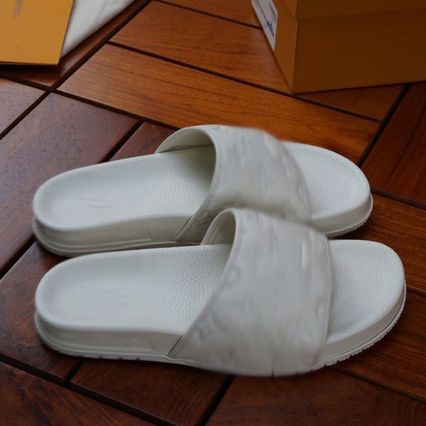 luxuries designer men's slippers sandals shoes slide summer fashion wide flat men flip flops with box size 39-45 -b63, Black
luxuries designer men's slippers sandals shoes slide summer fashion wide flat men flip flops with box size 39-45 -b63, Black