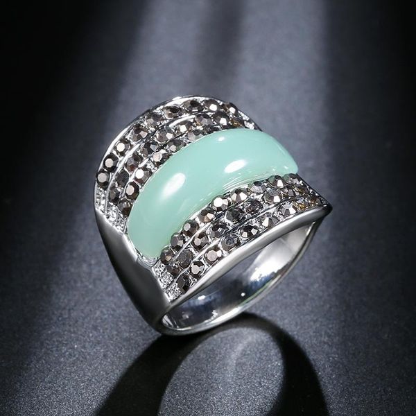 cluster rings kinel boho jewelry green stone geometric vintage for women mosaic black rhinestones bijoux 2021, Golden;silver
cluster rings kinel boho jewelry green stone geometric vintage for women mosaic black rhinestones bijoux 2021, Golden;silver