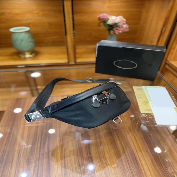 waist bags men women fashion luxury bags letter printed stylist chest bag new male female handbag classic high quality
waist bags men women fashion luxury bags letter printed stylist chest bag new male female handbag classic high quality