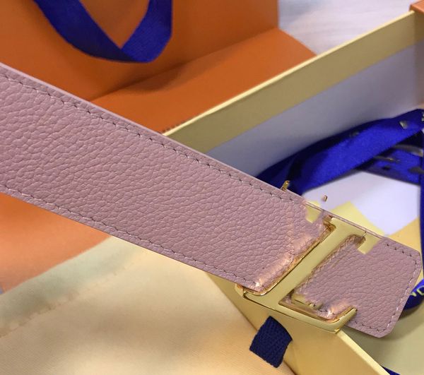 2020 new luxury senior really belt black fashion women ang menbrought gold and silver buckle belt width 3.0 cm + belt box, Black;brown
2020 new luxury senior really belt black fashion women ang menbrought gold and silver buckle belt width 3.0 cm + belt box, Black;brown