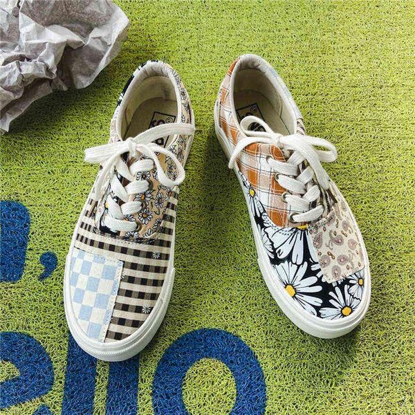 skate shoes new with printing low-canvas for men vulcanized sneakers for teens original graffiti flat skateboard man size 44 casual 1top
skate shoes new with printing low-canvas for men vulcanized sneakers for teens original graffiti flat skateboard man size 44 casual 1top