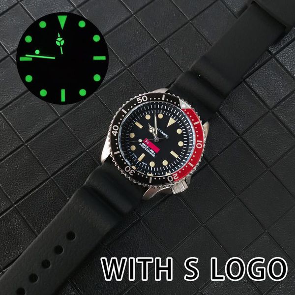 wristwatches skx009 style automatic men's watch 42mm japanese nh35 movement green luminous vintage dial sapphire glass rubber strap 120, Slivery;brown
wristwatches skx009 style automatic men's watch 42mm japanese nh35 movement green luminous vintage dial sapphire glass rubber strap 120, Slivery;brown