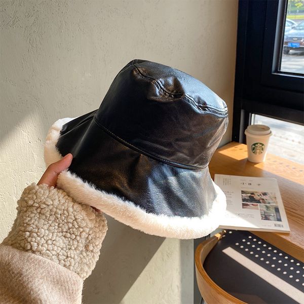 autumn korean fashion brand versatile sunshade and sunscreen show washbasin cap winter pu leather plush fisherman's hat, Blue;gray
autumn korean fashion brand versatile sunshade and sunscreen show washbasin cap winter pu leather plush fisherman's hat, Blue;gray