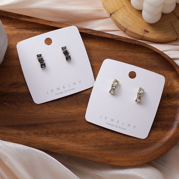 s925 silver needle korean version simple square rhinestone arc small circle earrings versatile temperament girl
s925 silver needle korean version simple square rhinestone arc small circle earrings versatile temperament girl