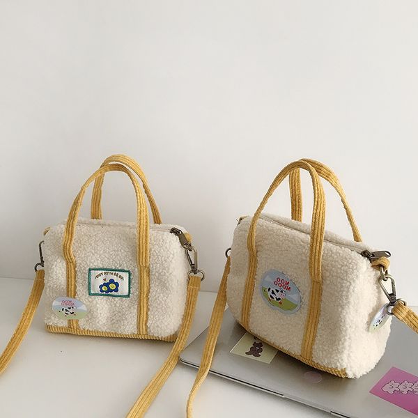 yiyu / plagiarism sautumn and winter boston single shoulder plush mini hand messenger bag
yiyu / plagiarism sautumn and winter boston single shoulder plush mini hand messenger bag