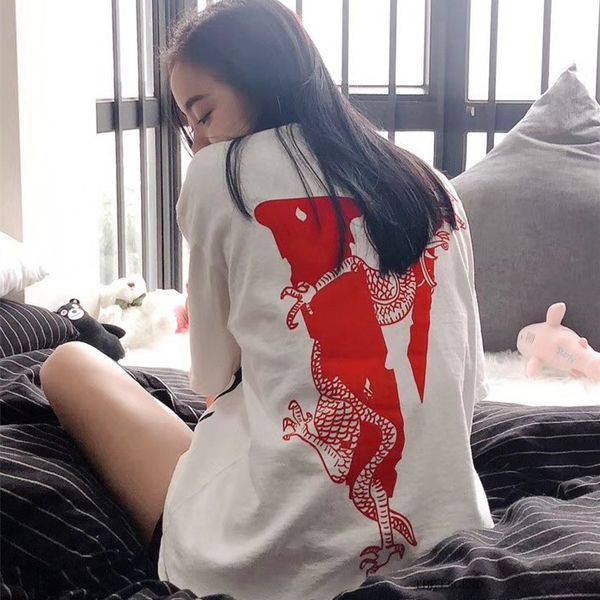 brand t shirt edison chen's same t-shirt v lone co bred 18ss chinese dragon white short sleeve men's women's loose tide, White;black
brand t shirt edison chen's same t-shirt v lone co bred 18ss chinese dragon white short sleeve men's women's loose tide, White;black