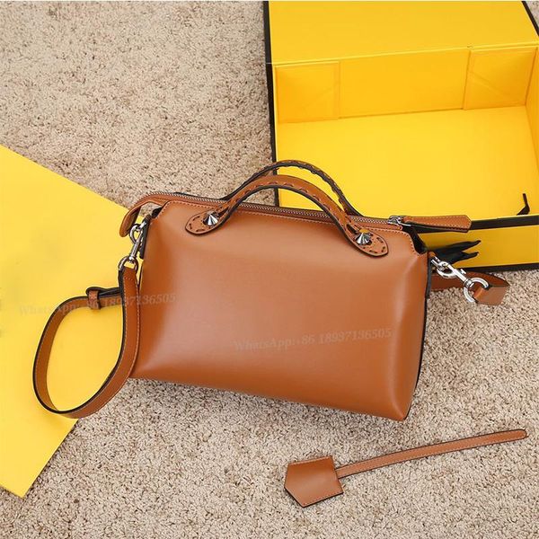 evening bags 2021women's leather bag luxury fashion design rivet portable one shoulder messenger boston pillow handbag wallet
evening bags 2021women's leather bag luxury fashion design rivet portable one shoulder messenger boston pillow handbag wallet