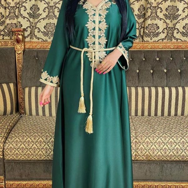 ethnic clothing 2021 arrival african women v-neck plus size long dress dresses for clothes, Red
ethnic clothing 2021 arrival african women v-neck plus size long dress dresses for clothes, Red