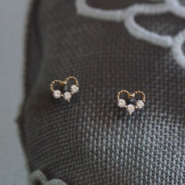 stud binmonray 925 sterling silver hollowed three-drill love heart earrings women zircon delicate mini ladies esthetics jewelry, Golden;silver
stud binmonray 925 sterling silver hollowed three-drill love heart earrings women zircon delicate mini ladies esthetics jewelry, Golden;silver