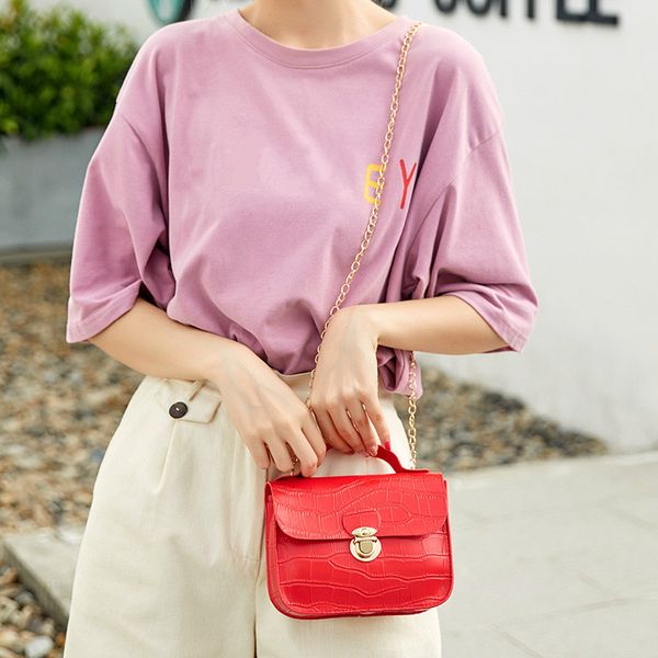 2020 korean fashion crocodile pattern small square bag ladies shoulder bags messenger mobile phone bag sac main femme for women, Black;red
2020 korean fashion crocodile pattern small square bag ladies shoulder bags messenger mobile phone bag sac main femme for women, Black;red