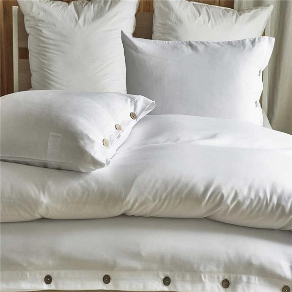 solid color soft button side quilt duvet cover pillowcase bedding set for home 2-3pcs hiigh quality concise summer bed linings
solid color soft button side quilt duvet cover pillowcase bedding set for home 2-3pcs hiigh quality concise summer bed linings