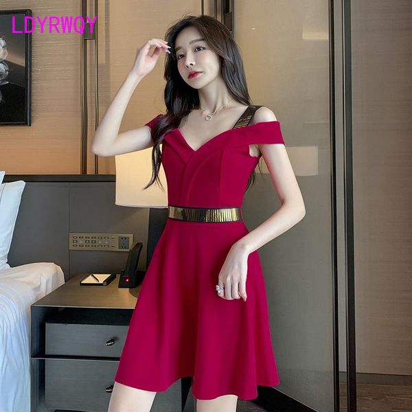 casual dresses 2021 women's waist bag hip dress base large size low-cut chiffon zippers knee-length, Black;gray
casual dresses 2021 women's waist bag hip dress base large size low-cut chiffon zippers knee-length, Black;gray