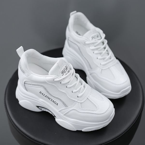 2021 new spring and winter womens flat-bottomed height-increasing shoes all-match casual shoes lightweight color matching shoes
2021 new spring and winter womens flat-bottomed height-increasing shoes all-match casual shoes lightweight color matching shoes