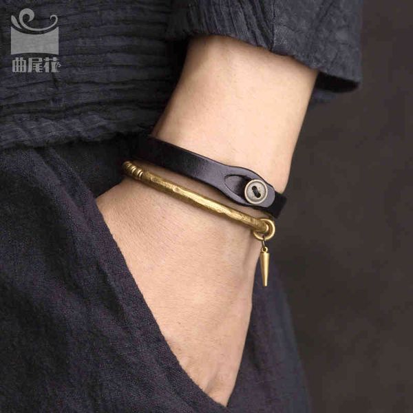 design versatile black leather bracelet men's personality simple brass neutral ins, Golden;silver
design versatile black leather bracelet men's personality simple brass neutral ins, Golden;silver