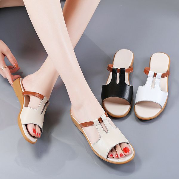 luxury slippers 2021 summer leather women's flat bottomed fashion middle-aged m's sho large pregnant women wear sandals outside, Black
luxury slippers 2021 summer leather women's flat bottomed fashion middle-aged m's sho large pregnant women wear sandals outside, Black