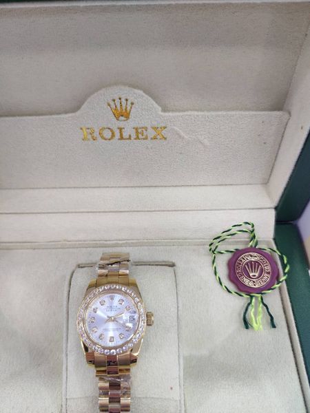 with original box women's watch 26mm diamond asia 2813 mechanical watches calendar 18k gold stainless steel bracelet wristwatches, Slivery;brown
with original box women's watch 26mm diamond asia 2813 mechanical watches calendar 18k gold stainless steel bracelet wristwatches, Slivery;brown