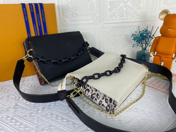 classic luxury designer bag shoulder bags ladies fashion designers diy pearl decoration shopping messenger crossbodys wallets ship
classic luxury designer bag shoulder bags ladies fashion designers diy pearl decoration shopping messenger crossbodys wallets ship