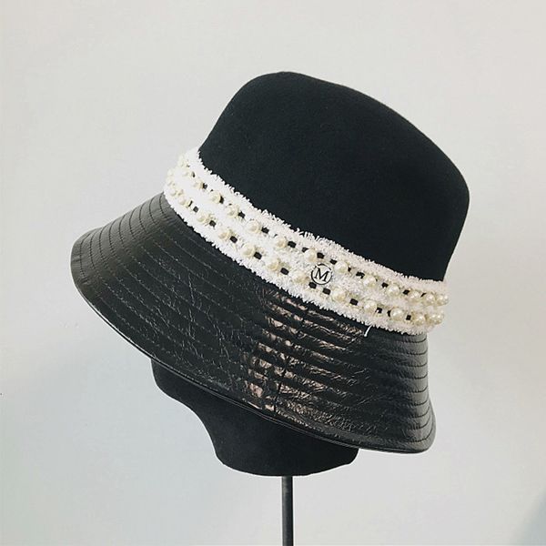 2021 new fashion pearls band women warm winter black wool pu leather brim waterproof hats ladies outdoor bucket hat 6j09, Blue;gray
2021 new fashion pearls band women warm winter black wool pu leather brim waterproof hats ladies outdoor bucket hat 6j09, Blue;gray