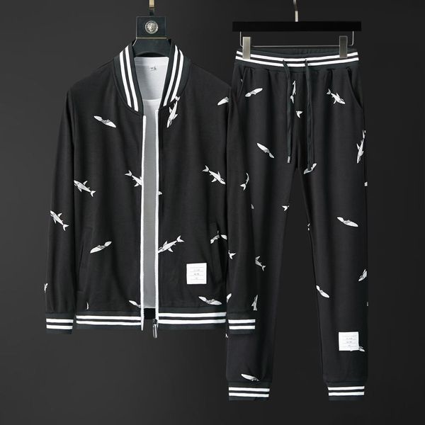 2021 new spring autumn suit sweat suits of striped men tracksuit jacket complete with hood in the open air sport wear 2 piece together, Gray
2021 new spring autumn suit sweat suits of striped men tracksuit jacket complete with hood in the open air sport wear 2 piece together, Gray