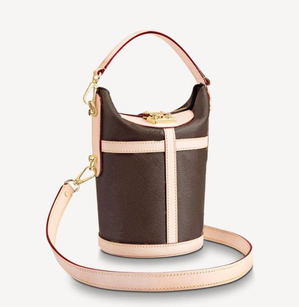 totes handbags shoulder bags handbag womens bag backpack women tote purses brown leather clutch fashion wallet r100
totes handbags shoulder bags handbag womens bag backpack women tote purses brown leather clutch fashion wallet r100