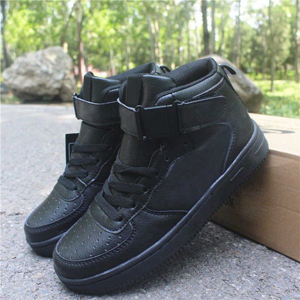 new fashion platform shoes men women running shoes skateboard triple black white utility red low mens trainers sports sneakers 36-4500i6
new fashion platform shoes men women running shoes skateboard triple black white utility red low mens trainers sports sneakers 36-4500i6