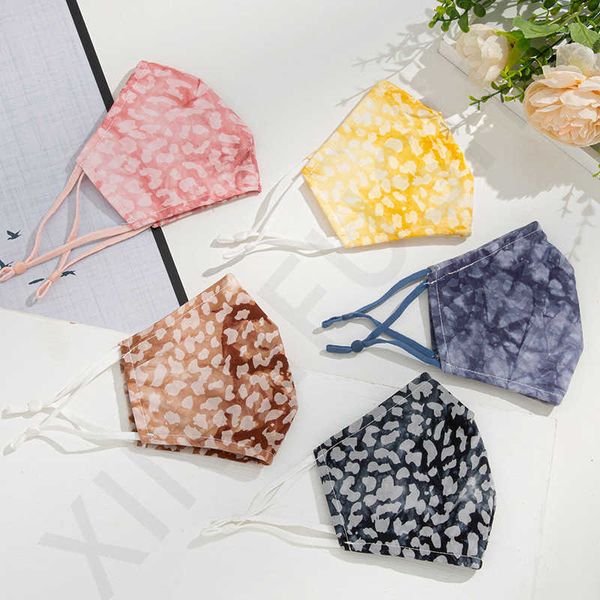 mask three layer cotton face can put filter piece, dust-proof printing male and female hanging ear life face
mask three layer cotton face can put filter piece, dust-proof printing male and female hanging ear life face